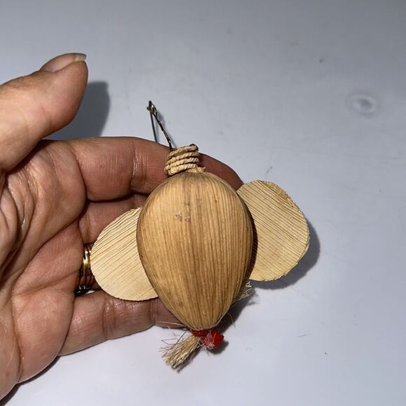 Vintage straw mouse with red ears Christmas tree ornament - Picture 3 of 3